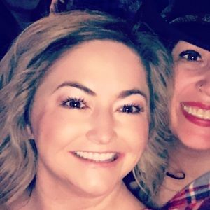 Meet your Posher, Kelli